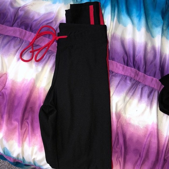 Fashion Nova matching set - Picture 2 of 3